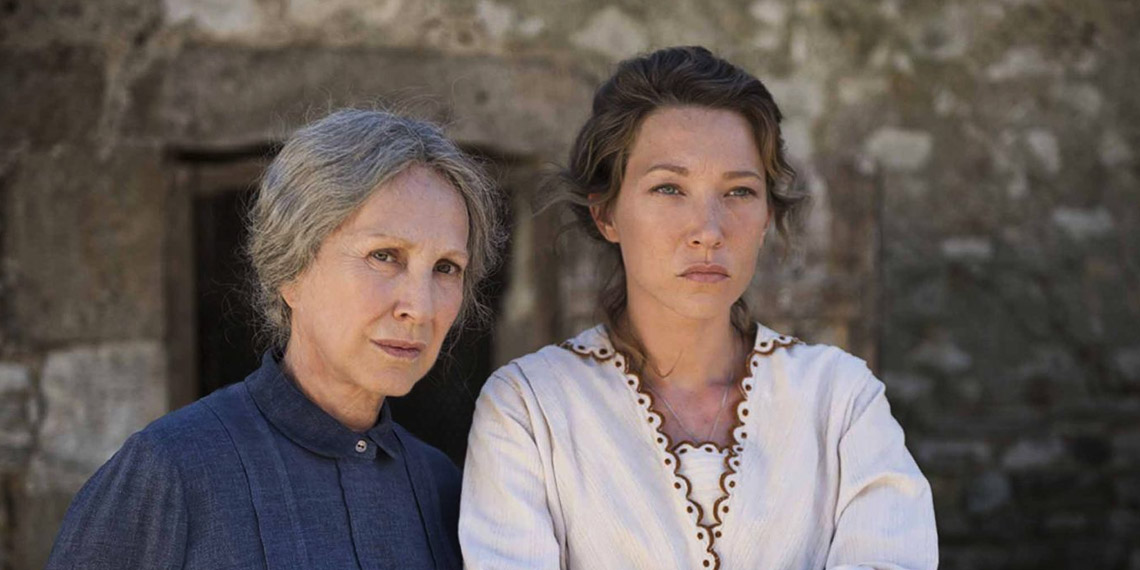 Nathalie Baye et Laura Smet, actrices du film Les Gardiennes